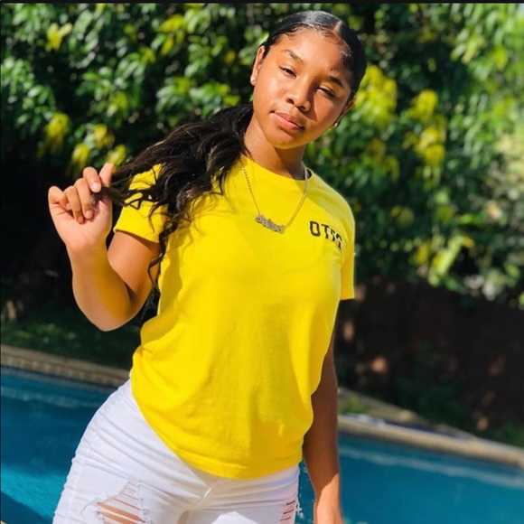 Meet your Posher, Jahnia - Picture 1 of 1